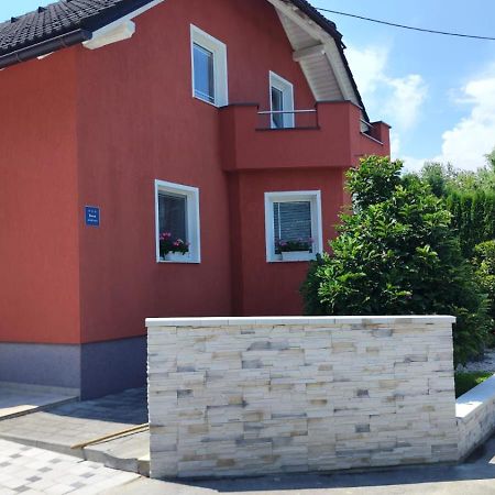 Apartment Igor - Holiday Home Ostarije 외부 사진